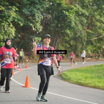 Runner Photo 6018261