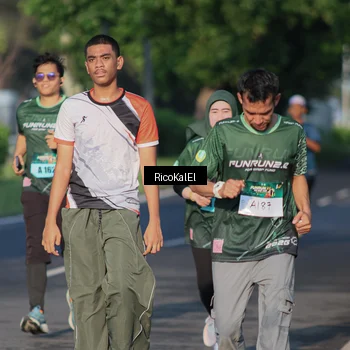 Runner Photo 6018265