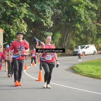Runner Photo 6018293