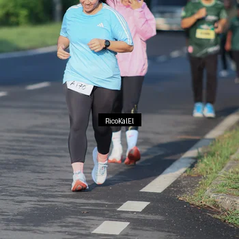 Runner Photo 6018307