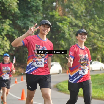 Runner Photo 6018316
