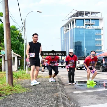 Runner Photo 6018325