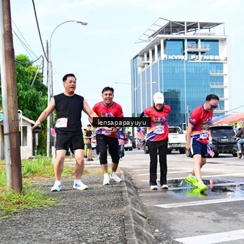 Runner Photo 6018326
