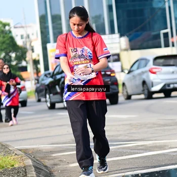 Runner Photo 6018330