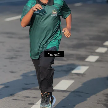 Runner Photo 6018331