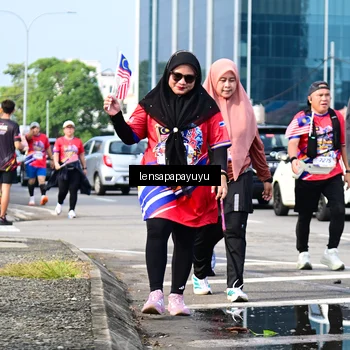 Runner Photo 6018344