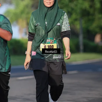 Runner Photo 6018350