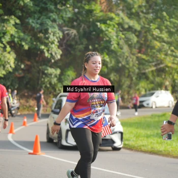 Runner Photo 6018358