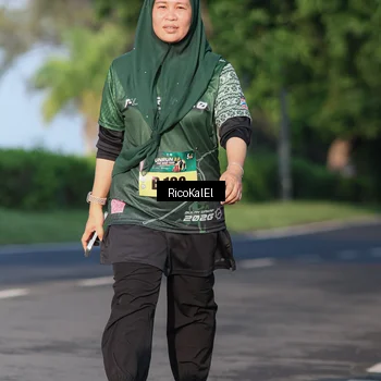 Runner Photo 6018359
