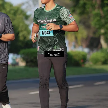 Runner Photo 6018384