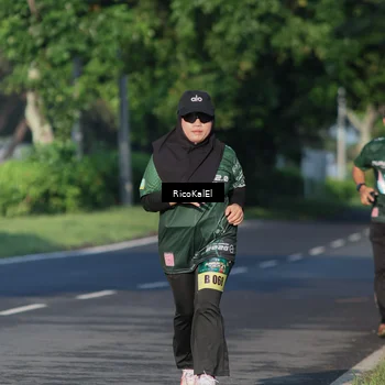 Runner Photo 6018397