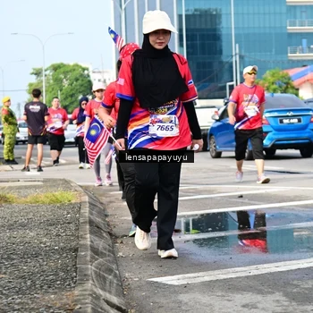 Runner Photo 6018399