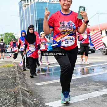 Runner Photo 6018412