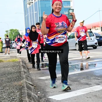 Runner Photo 6018413