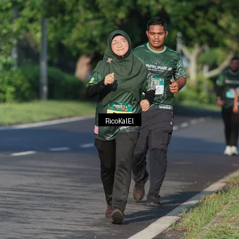 Runner Photo 6018416