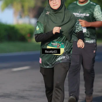 Runner Photo 6018418