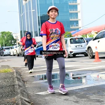 Runner Photo 6018441