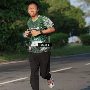 Runner Photo 6018442