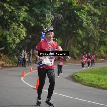 Runner Photo 6018443