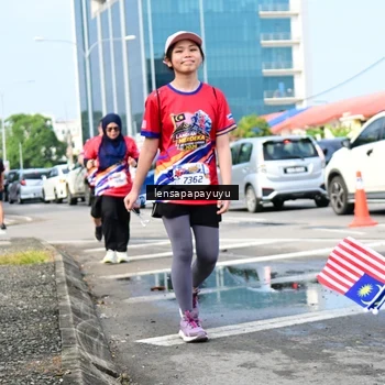 Runner Photo 6018444