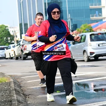 Runner Photo 6018446