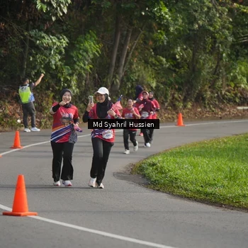 Runner Photo 6018448