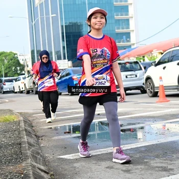 Runner Photo 6018449