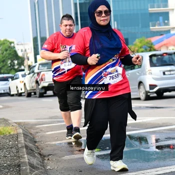 Runner Photo 6018450