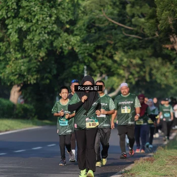 Runner Photo 6018452