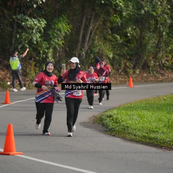 Runner Photo 6018454