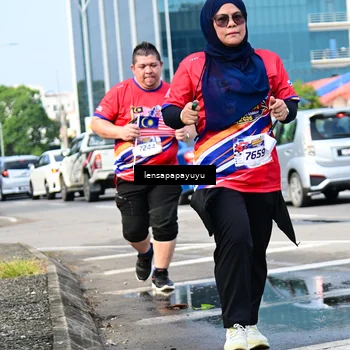 Runner Photo 6018457