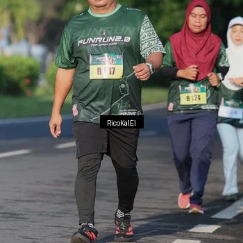 Runner Photo 6018465