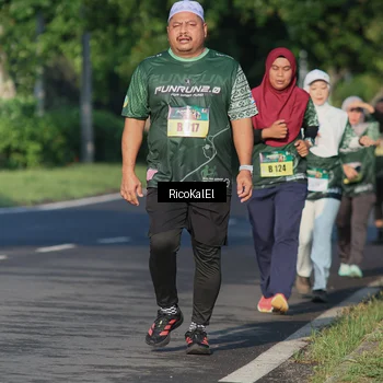 Runner Photo 6018466
