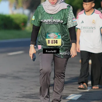 Runner Photo 6018478
