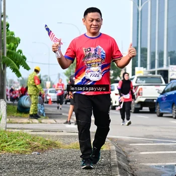 Runner Photo 6018485
