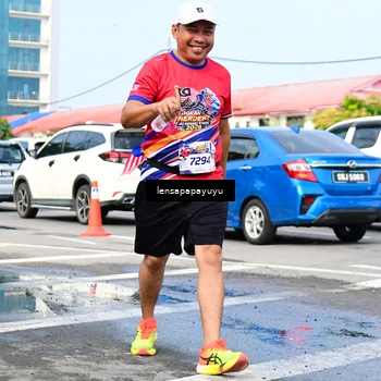 Runner Photo 6018487