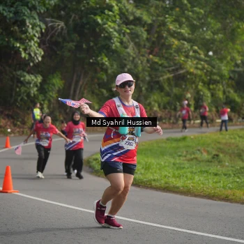 Runner Photo 6018536