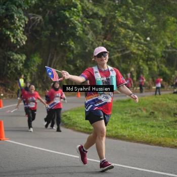 Runner Photo 6018540