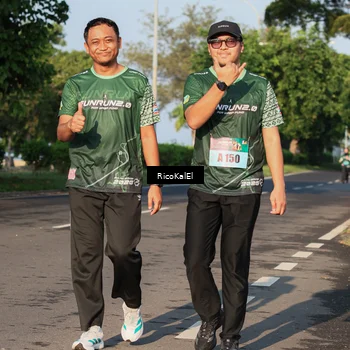 Runner Photo 6018541