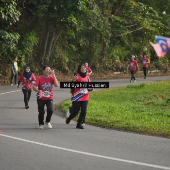Runner Photo 6018546