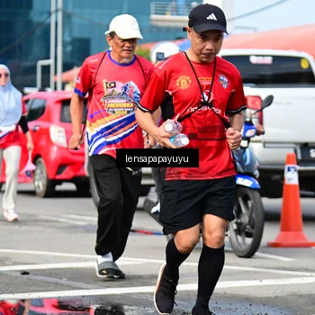 Runner Photo 6018571