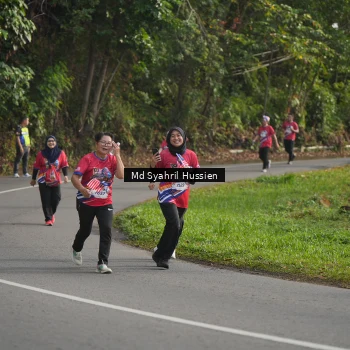 Runner Photo 6018574