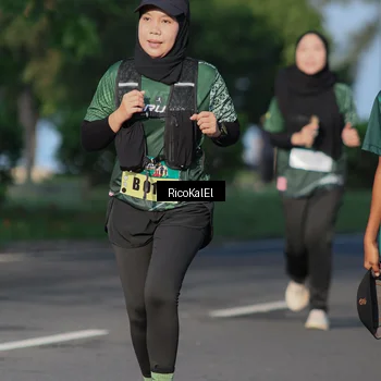 Runner Photo 6018596