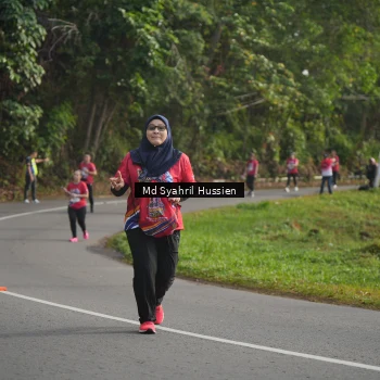Runner Photo 6018597
