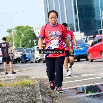 Runner Photo 6018613