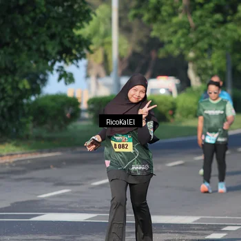 Runner Photo 6018641