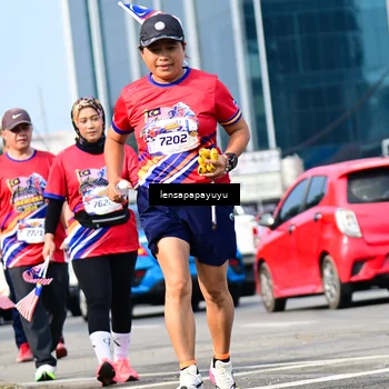 Runner Photo 6018646