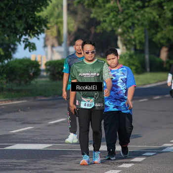 Runner Photo 6018655