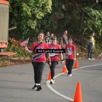 Runner Photo 6018660