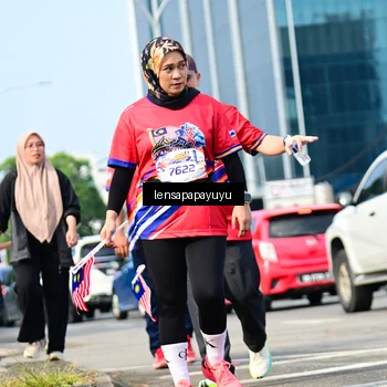 Runner Photo 6018661